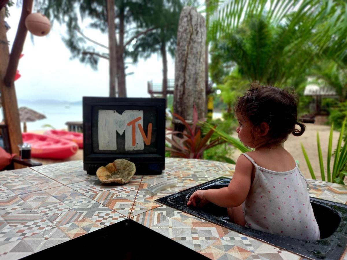 Sabai Sabai Beach Bungalows Koh Phayam Esterno foto