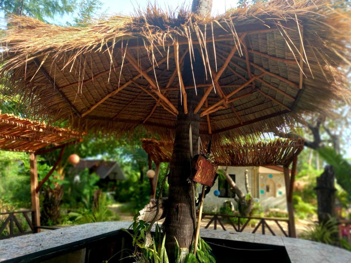 Sabai Sabai Beach Bungalows Koh Phayam Esterno foto