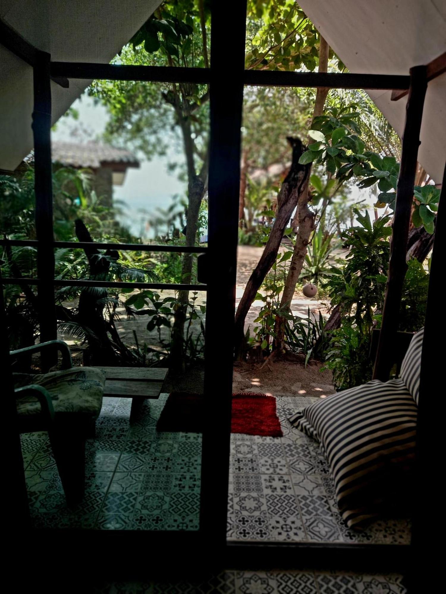 Sabai Sabai Beach Bungalows Koh Phayam Camera foto