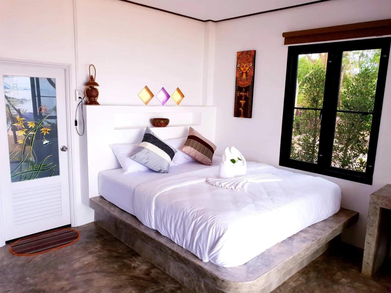 Sabai Sabai Beach Bungalows Koh Phayam Esterno foto