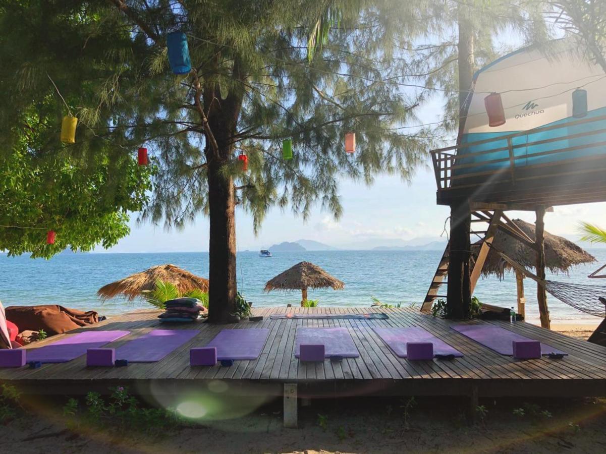 Sabai Sabai Beach Bungalows Koh Phayam Esterno foto